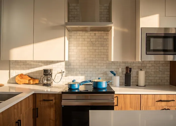 Apartment Mocha Lounge 2bd Townhouse Worth *