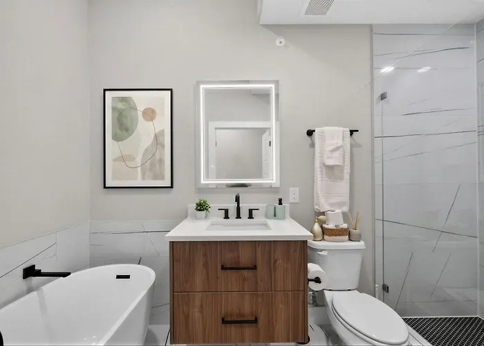 Apartment Mocha Lounge 2bd Townhouse Worth *