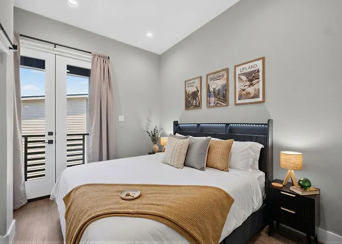 Mocha Lounge 2bd Townhouse Worth Fort Worth